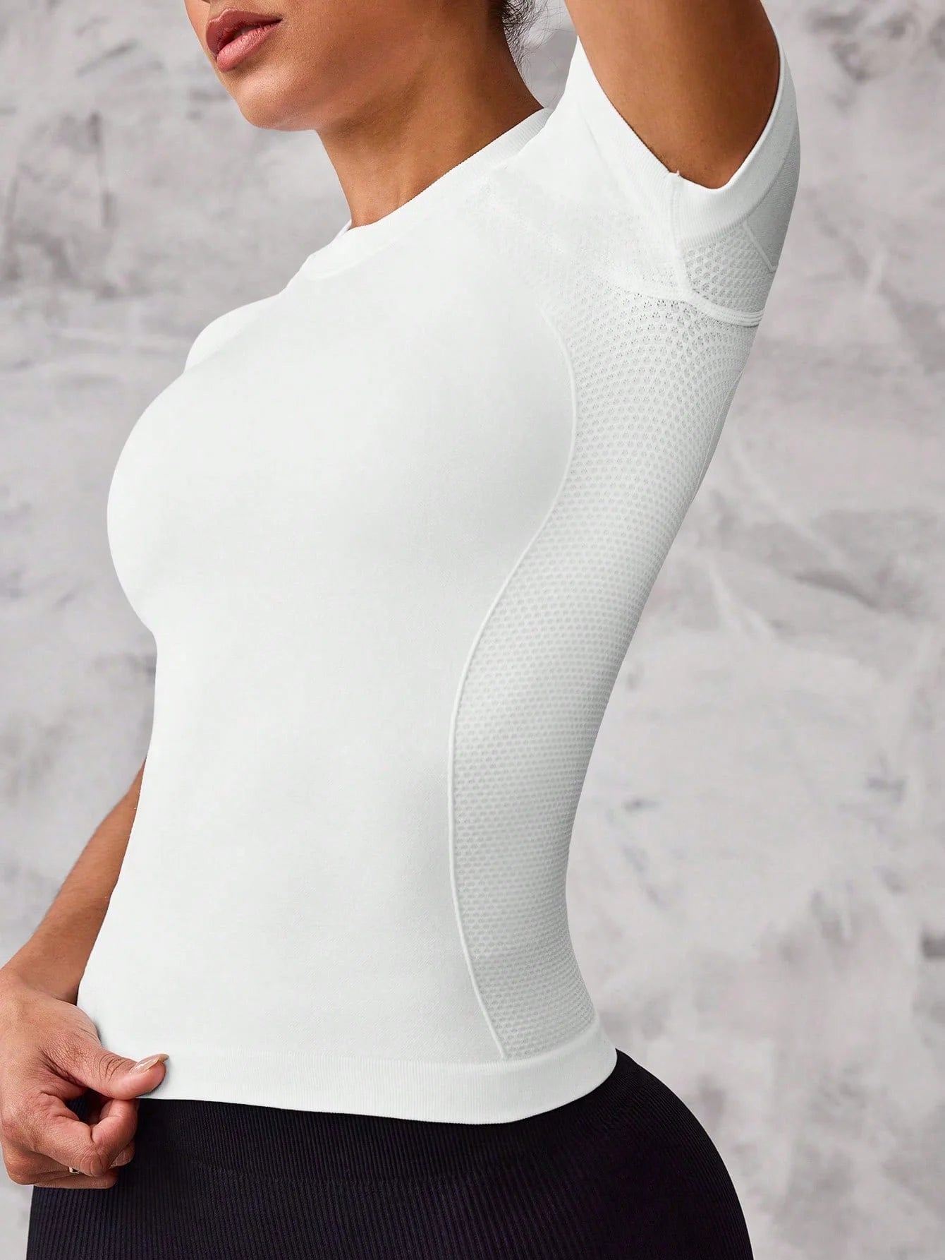 Women's Short-Sleeve Sports Top – Breathable Quick-Dry Running & Yoga Tee