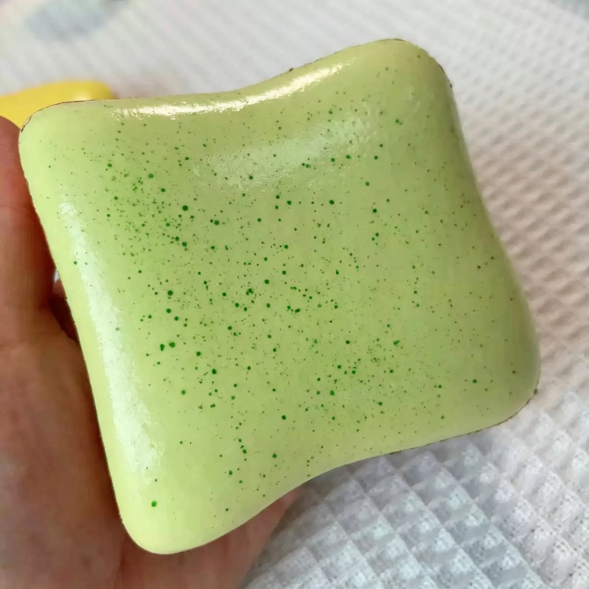 New one piece Bread-Shaped Buttery Squishy Toy, Slow Rebound Sensory Stimulation Squeeze Toy